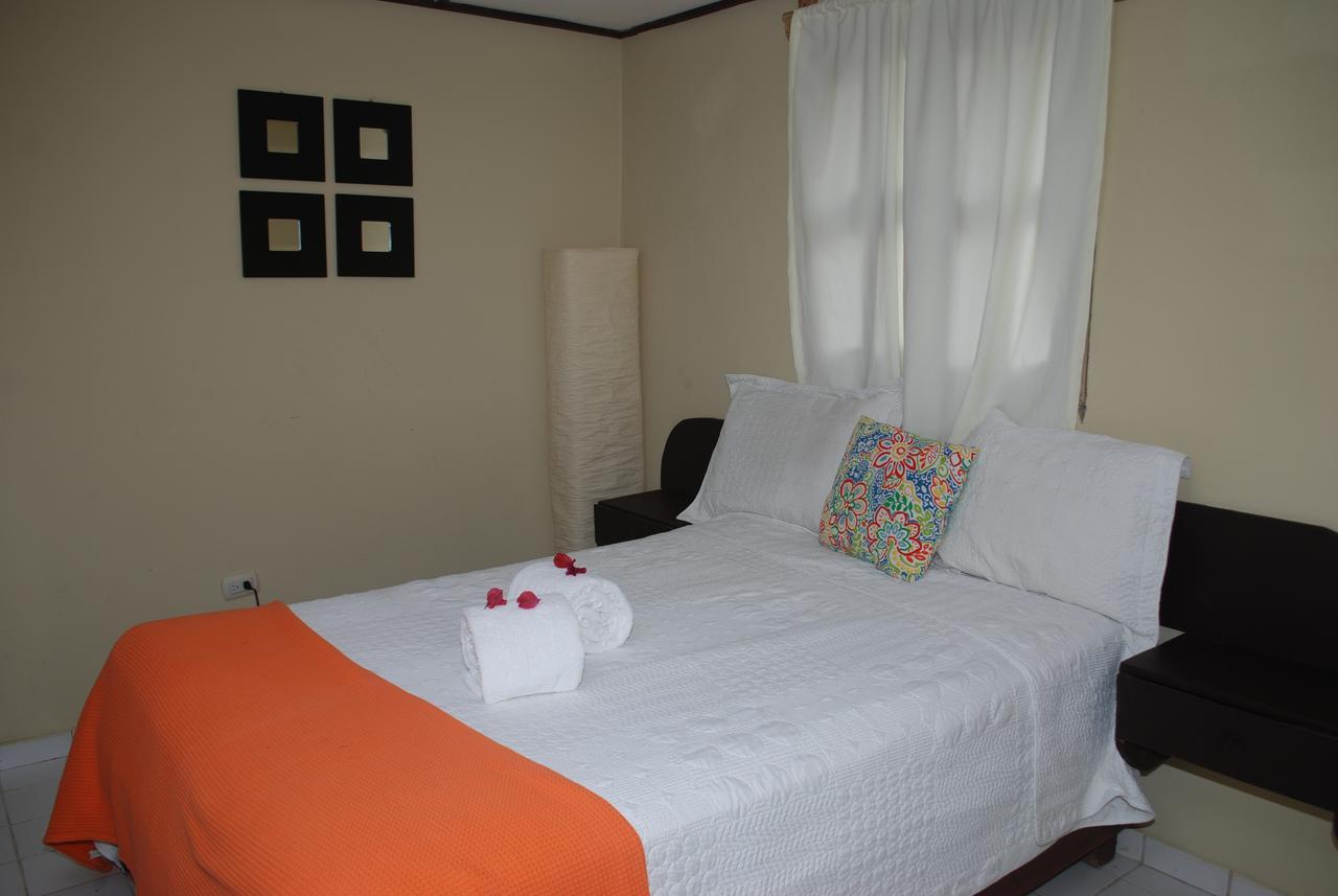 Hotel Rancho Constanza & Cabanas De La Montana מראה חיצוני תמונה